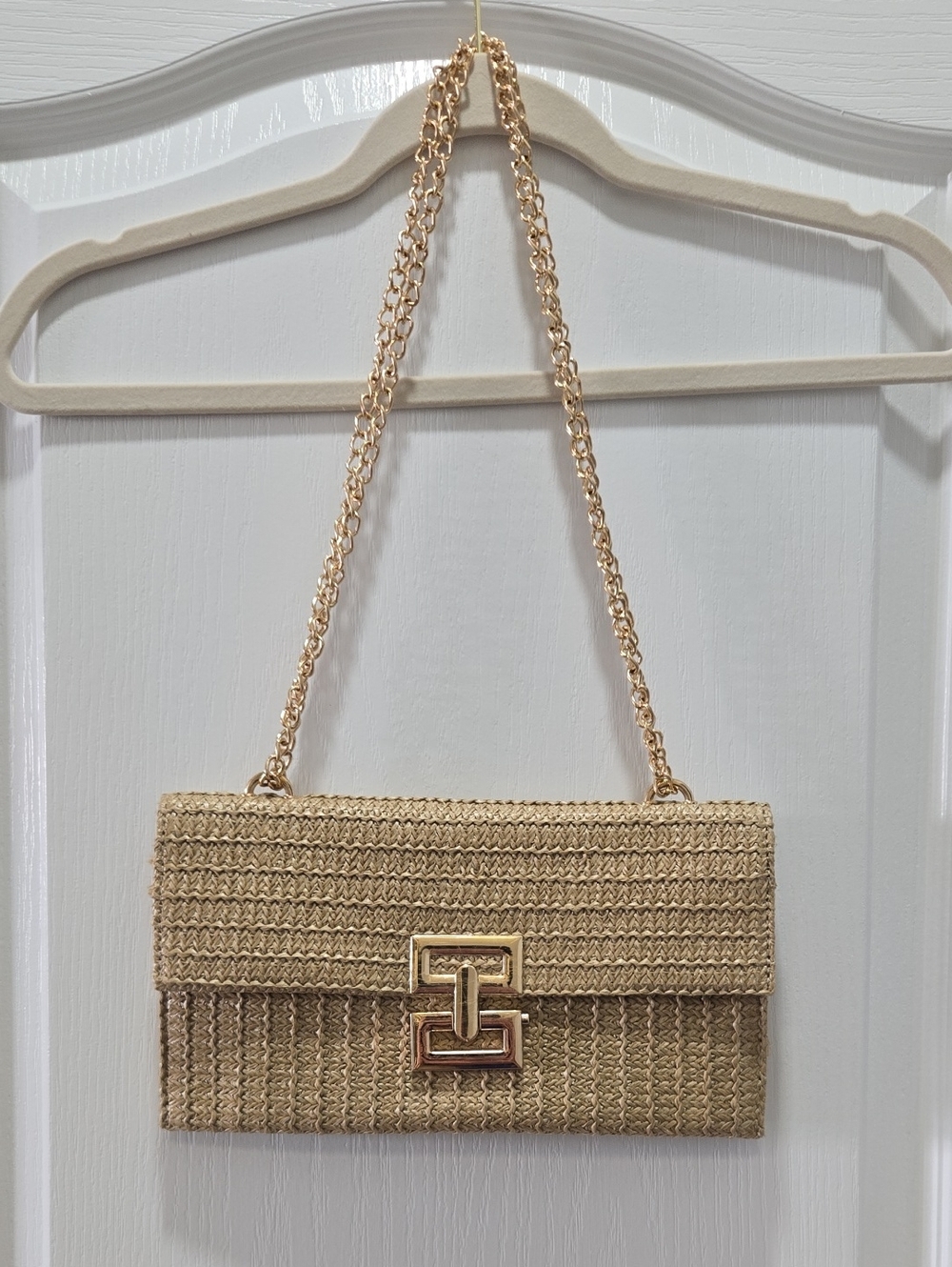 Woven Straw Chain-Handle Clutch in Natural Gold